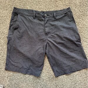 Travis Mathew golf short (Navy Blue)